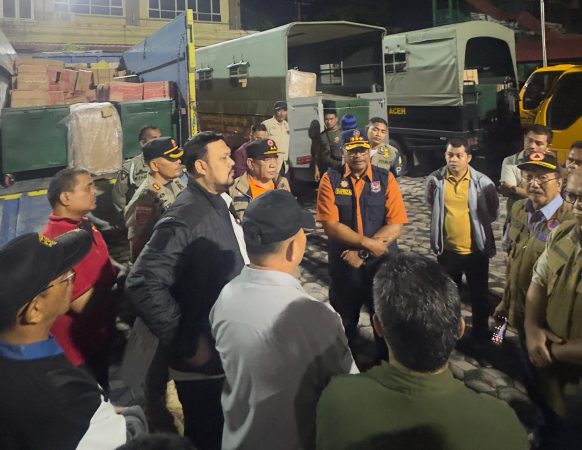 Tiba di Aceh, Dirjen Adwil Safrizal ZA Langsung Gerak Cepat Distribusikan Logistik ke Pidie dan Pidie Jaya